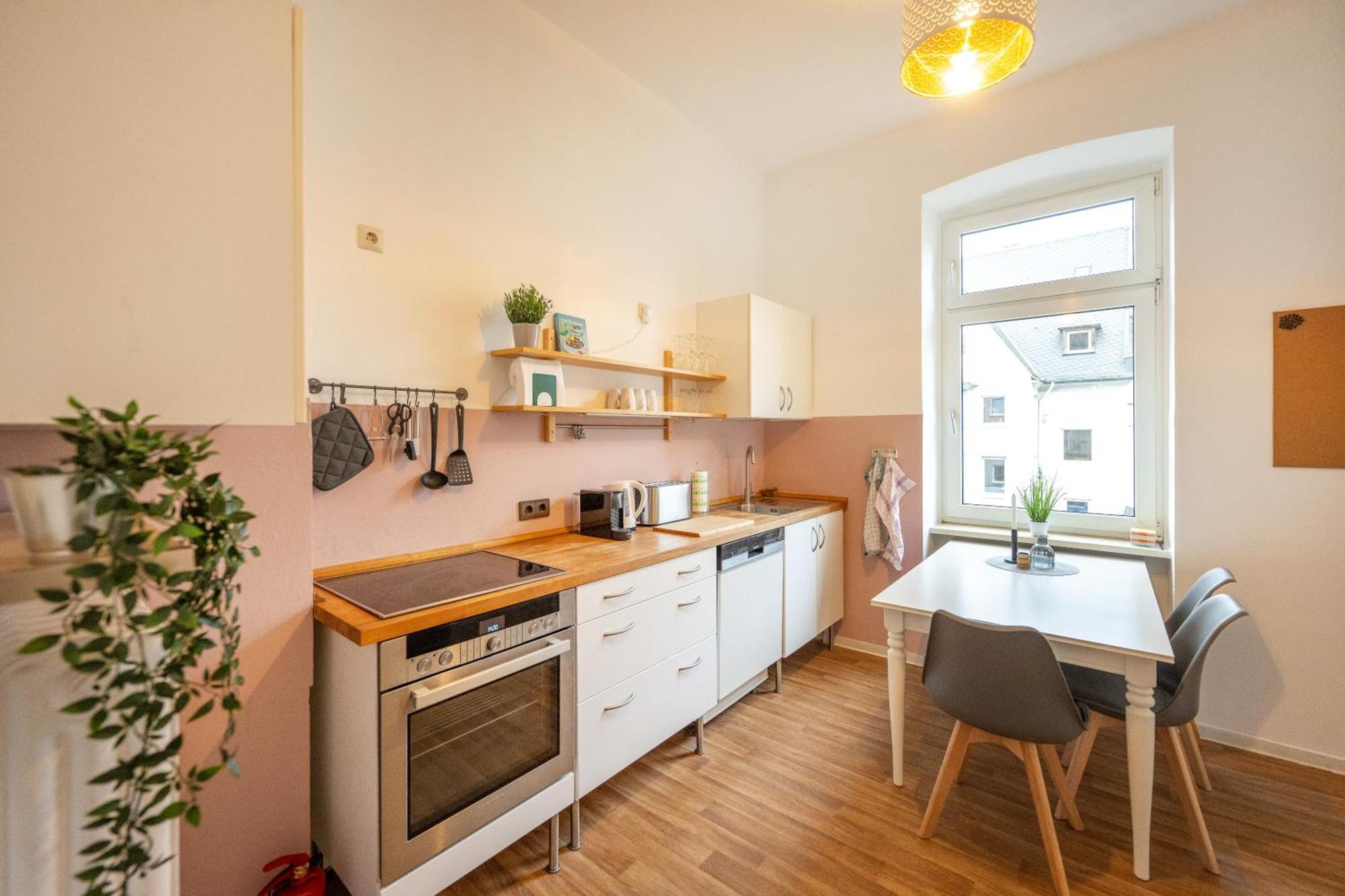 Suedstadt-Oase 1 Komfort Mit 2 Sz Und Balkon โคเบลนซ์ ภายนอก รูปภาพ