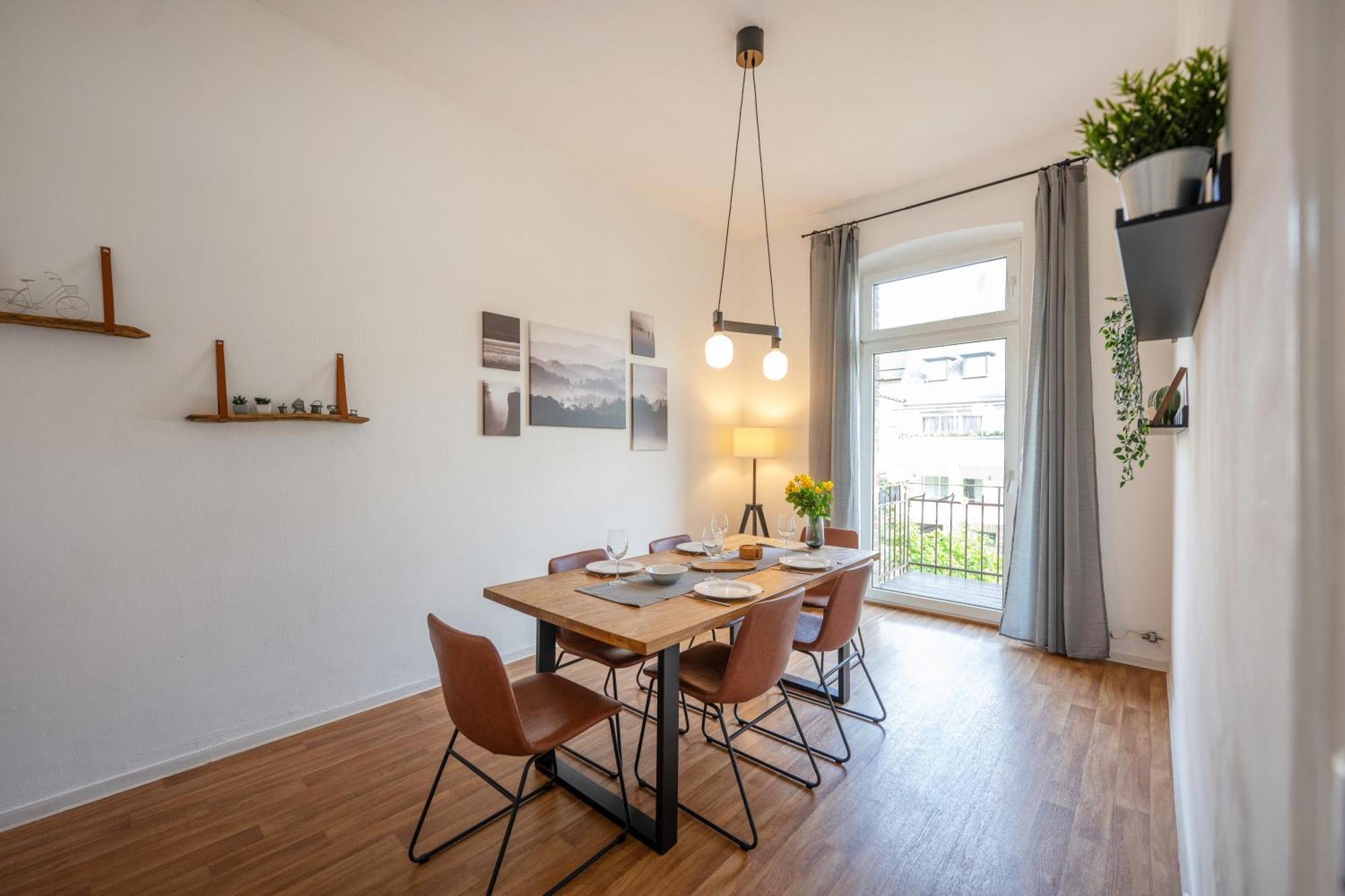 Suedstadt-Oase 1 Komfort Mit 2 Sz Und Balkon โคเบลนซ์ ภายนอก รูปภาพ