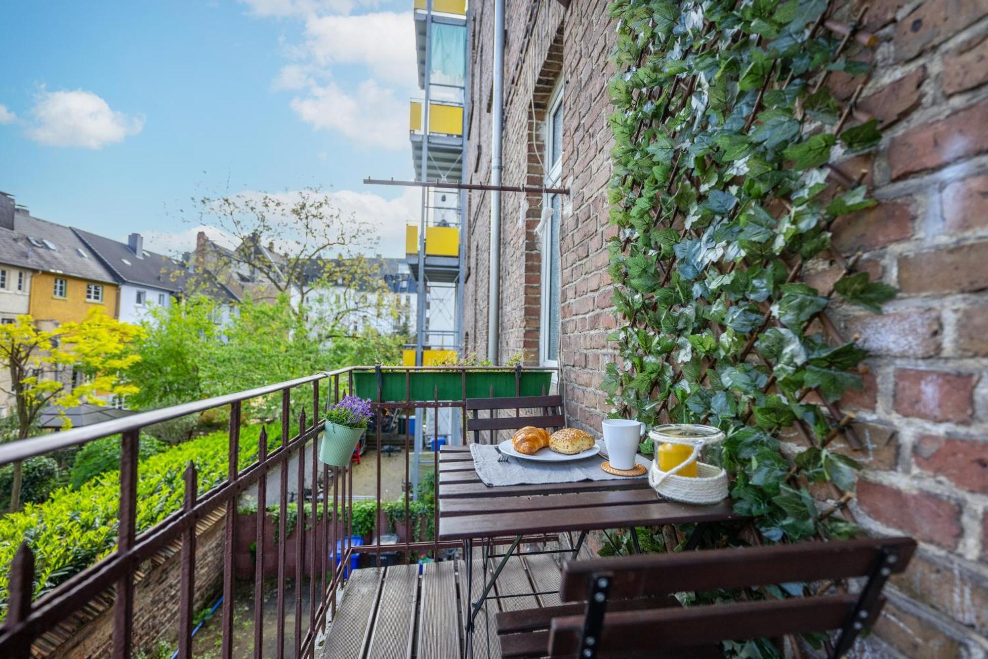 Suedstadt-Oase 1 Komfort Mit 2 Sz Und Balkon โคเบลนซ์ ภายนอก รูปภาพ